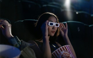 《看不见影子的少年》全集-电影(完整观看版)在线(手-机版)已更免费